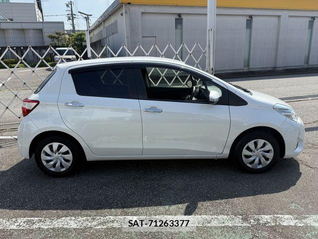 Toyota VITZ 2020-07 8563960-3