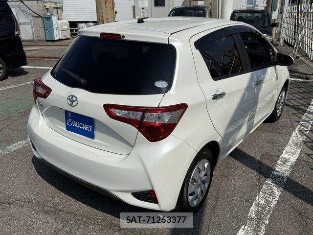 Toyota VITZ 2020-07 8563960-4