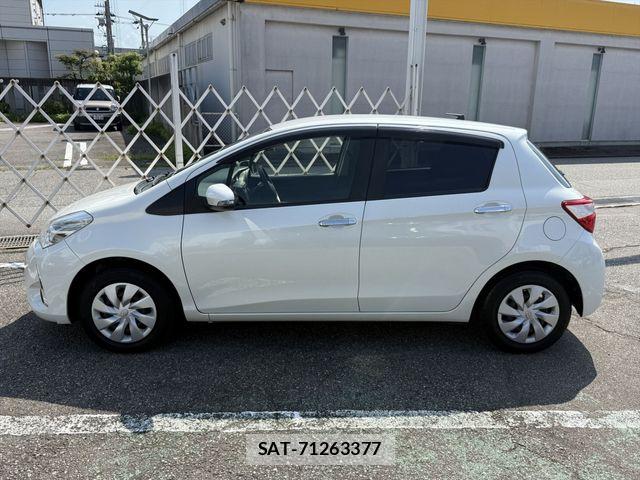 Toyota VITZ 2020-07 8563960-7
