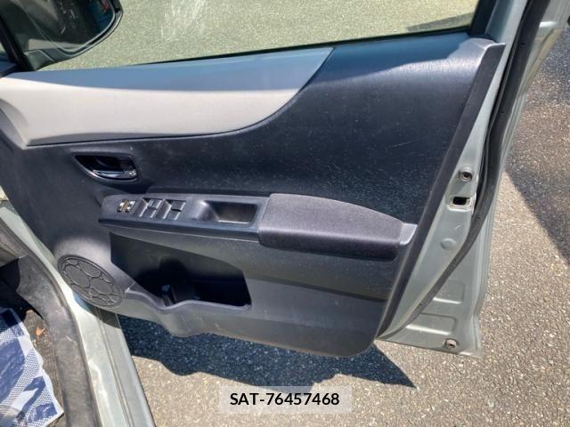 Toyota VITZ 2011-09 8563976-10