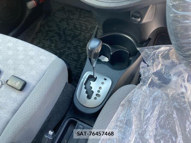Toyota VITZ 2011-09 8563976-16