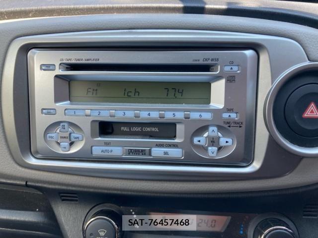 Toyota VITZ 2011-09 8563976-20