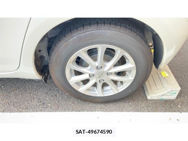 Toyota VITZ 2010-12 8563978-15