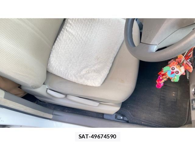 Toyota VITZ 2010-12 8563978-6
