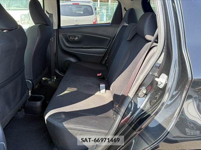 Toyota VITZ 2016-03 8629562-18
