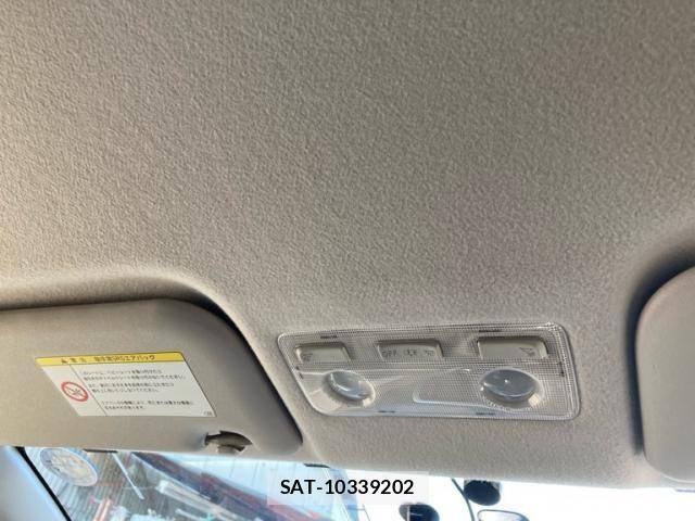 Toyota VITZ 2012-03 8629566-21