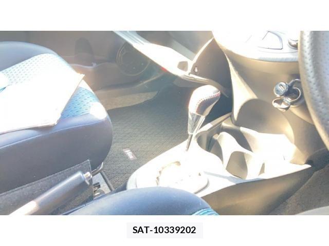 Toyota VITZ 2012-03 8629566-23