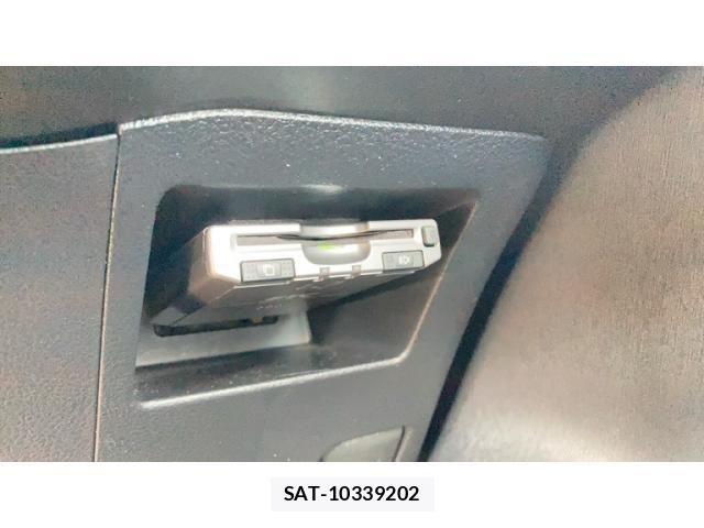 Toyota VITZ 2012-03 8629566-25