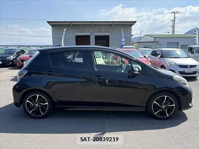 Toyota VITZ 2014-06 8629564-10