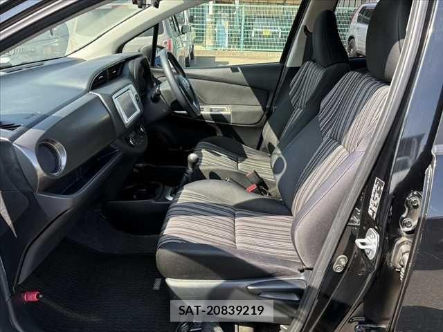 Toyota VITZ 2014-06 8629564-17