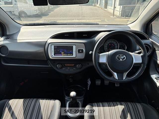 Toyota VITZ 2014-06 8629564-1