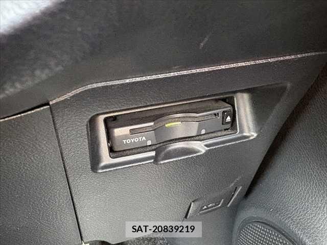 Toyota VITZ 2014-06 8629564-28