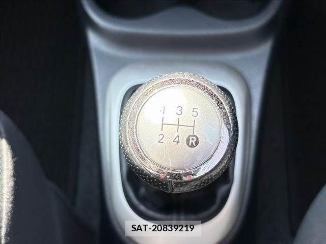 Toyota VITZ 2014-06 8629564-2