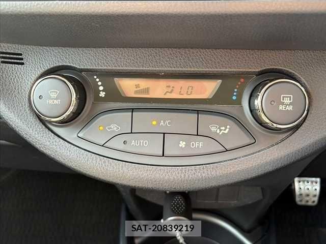 Toyota VITZ 2014-06 8629564-29