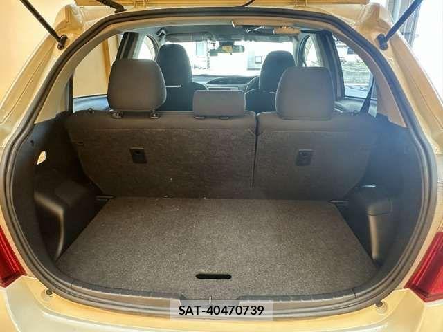 Toyota VITZ 2016-06 8629570-19