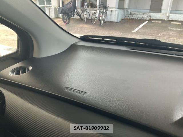 Toyota VITZ 2012-01 8629565-12