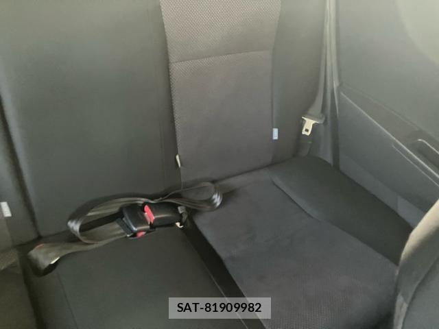 Toyota VITZ 2012-01 8629565-17