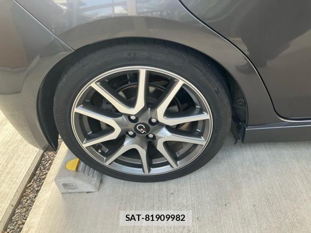 Toyota VITZ 2012-01 8629565-8