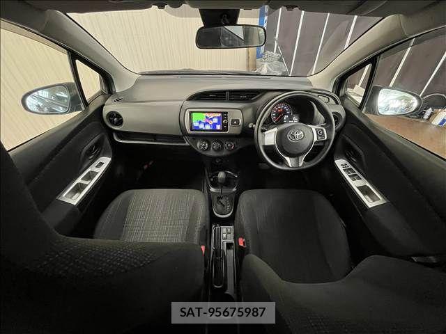Toyota VITZ 2015-09 8629568-10