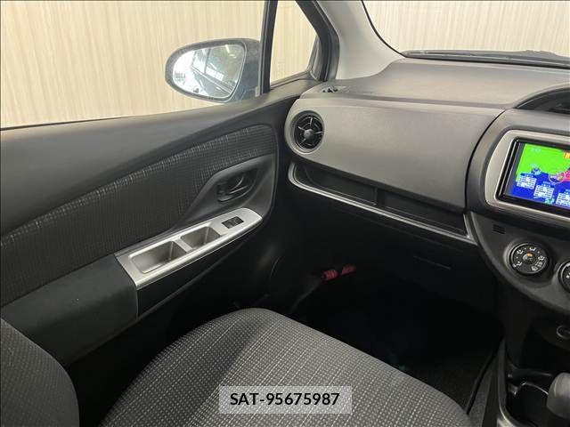 Toyota VITZ 2015-09 8629568-11