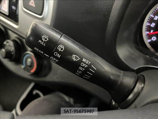 Toyota VITZ 2015-09 8629568-16