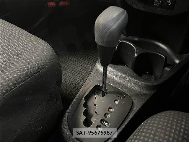 Toyota VITZ 2015-09 8629568-24