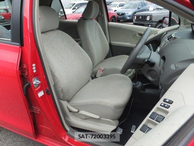 Toyota VITZ 2009-09 8629569-9