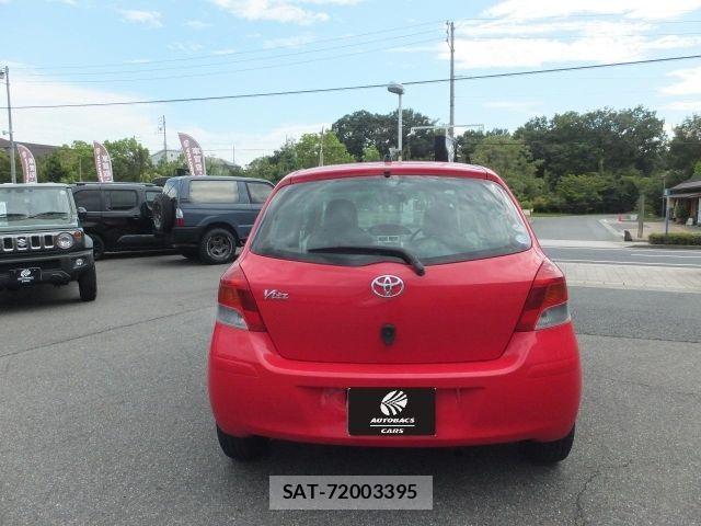 Toyota VITZ 2009-09 8629569-4