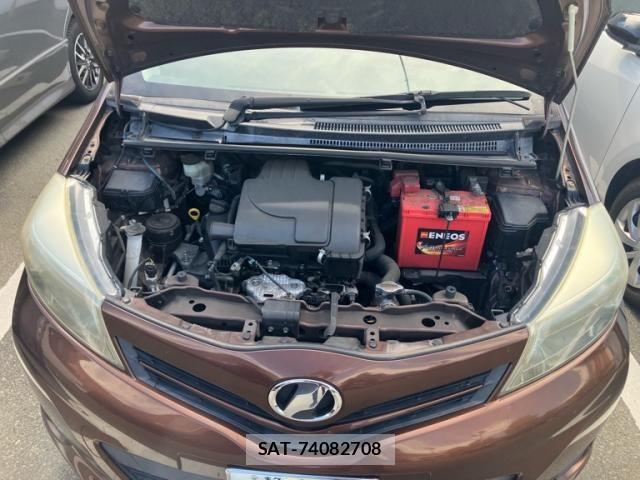 Toyota VITZ 2013-09 8629582-10