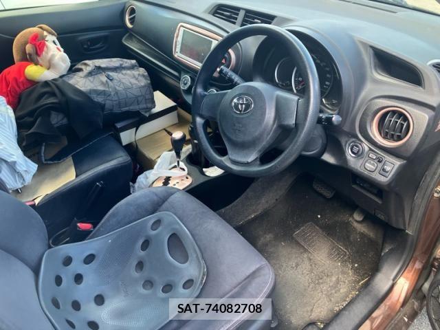 Toyota VITZ 2013-09 8629582-8