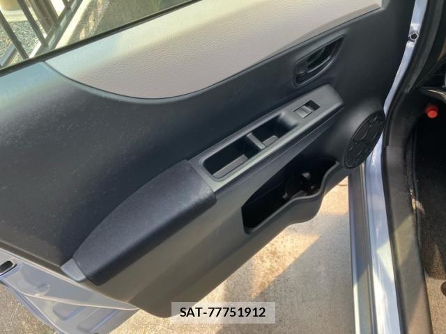 Toyota VITZ 2011-09 8629572-10