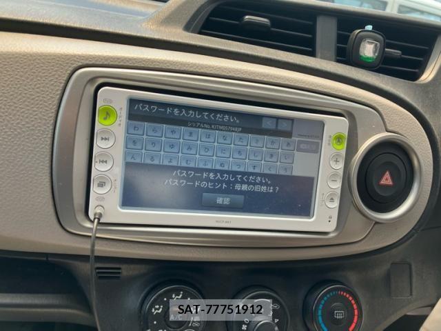 Toyota VITZ 2011-09 8629572-11