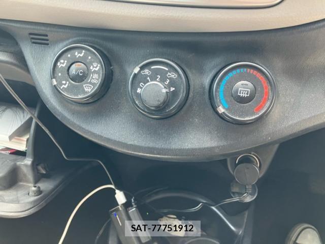 Toyota VITZ 2011-09 8629572-16