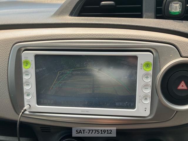 Toyota VITZ 2011-09 8629572-17