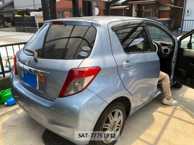 Toyota VITZ 2011-09 8629572-2