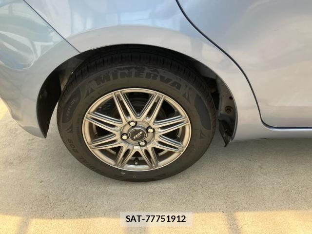 Toyota VITZ 2011-09 8629572-5