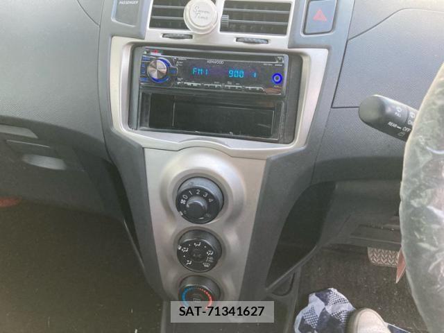 Toyota VITZ 2011-02 8667100-21