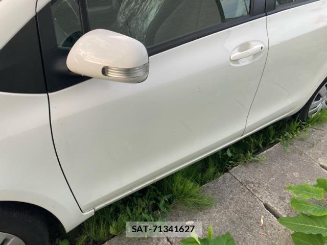 Toyota VITZ 2011-02 8667100-5