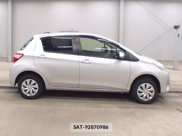 Toyota VITZ 2019-08 8656628-4