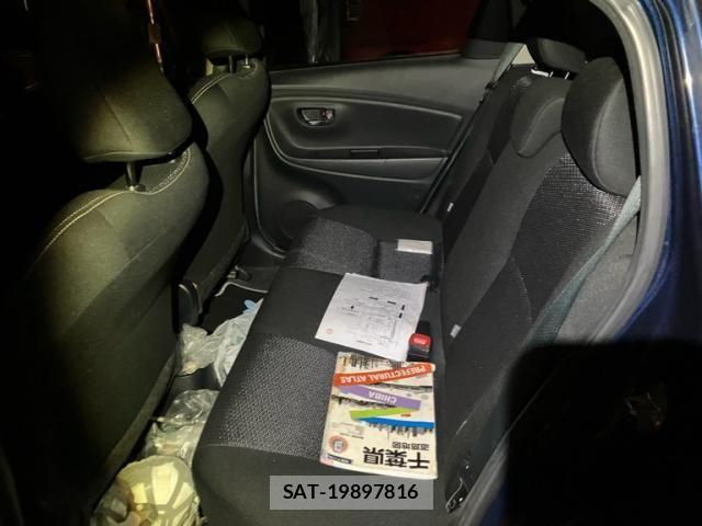 Toyota VITZ 2019-10 8662189-13