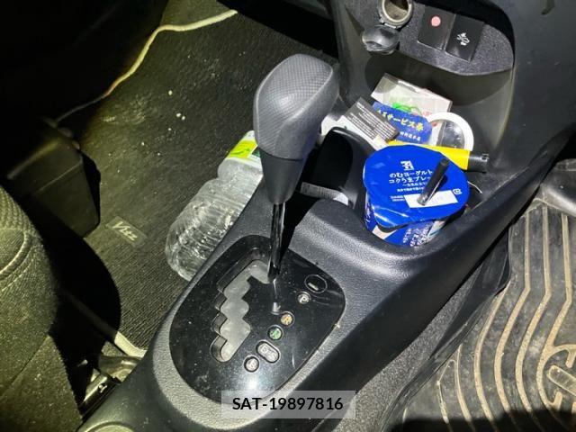 Toyota VITZ 2019-10 8662189-22