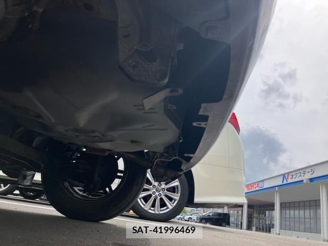 Toyota VITZ 2012-06 8662205-9
