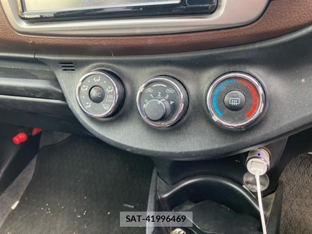 Toyota VITZ 2012-06 8662205-19