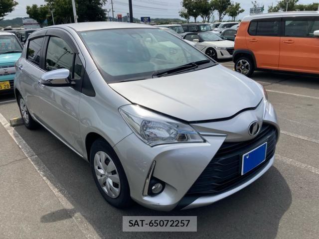 Toyota VITZ 2017-09 8662191-2