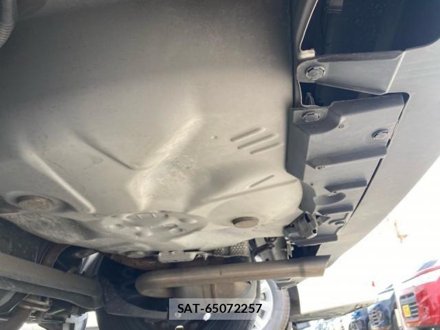 Toyota VITZ 2017-09 8662191-8