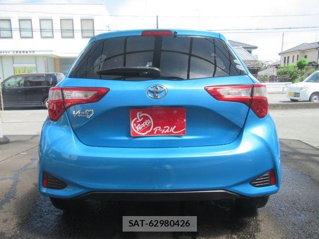 Toyota VITZ 2017-03 8662192-11