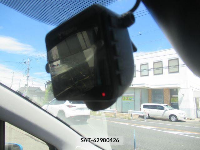 Toyota VITZ 2017-03 8662192-20