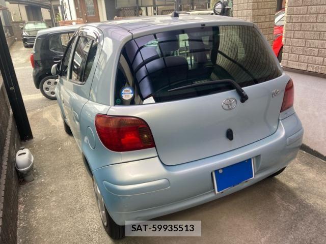 Toyota VITZ 2004-02 8662203-2