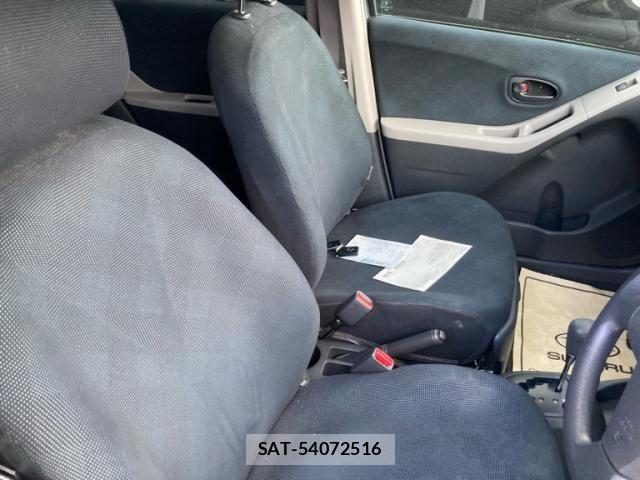 Toyota VITZ 2006-03 8662204-4