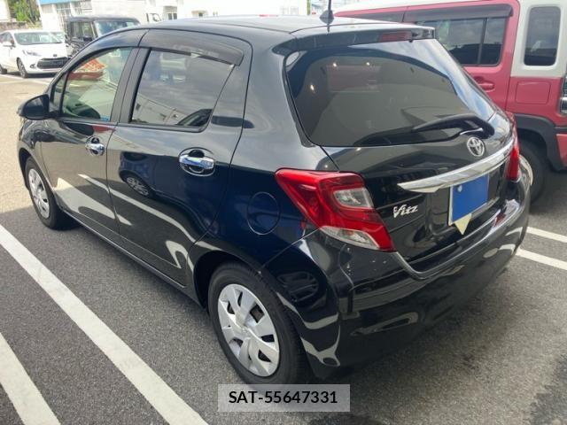 Toyota VITZ 2017-02 8662190-5